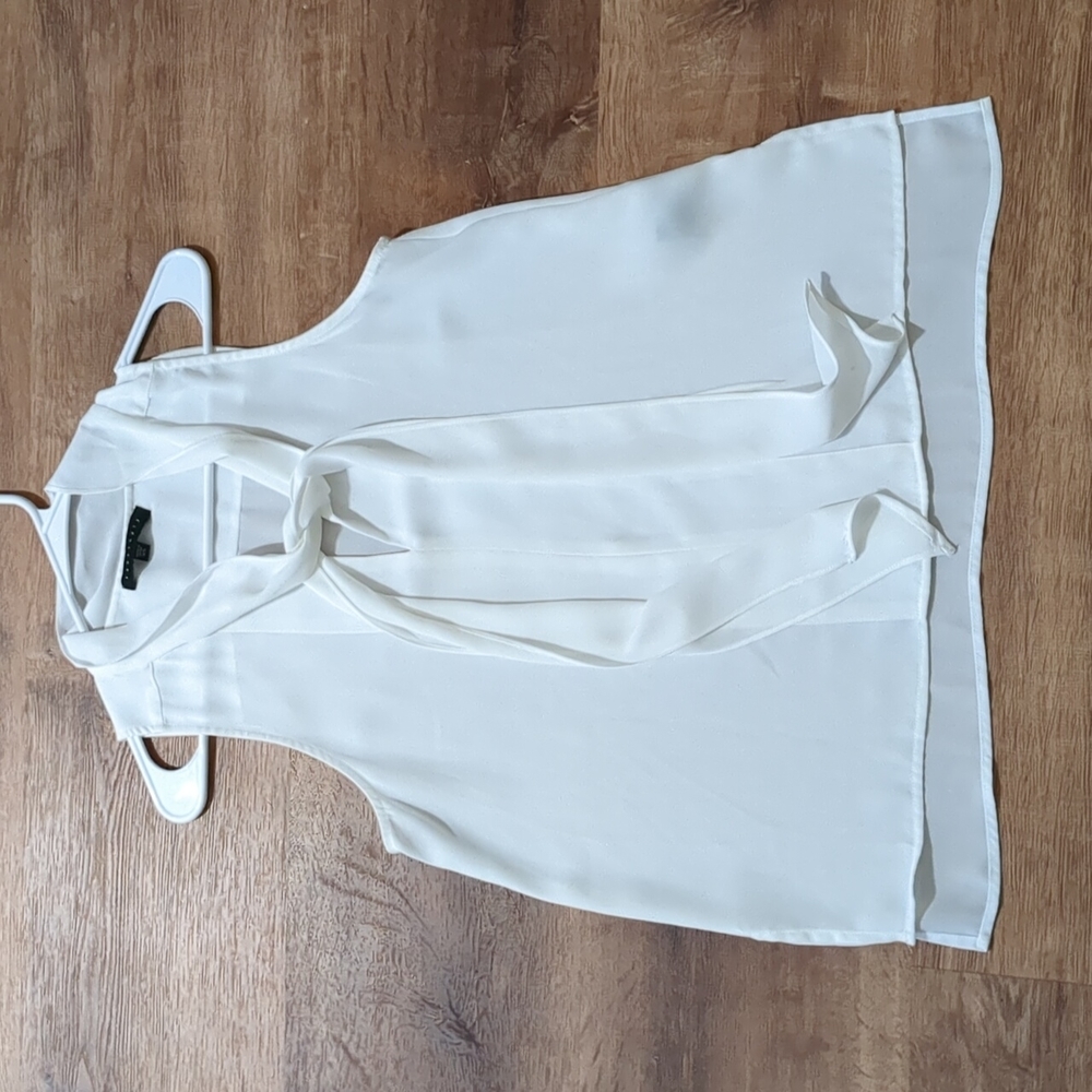 Sanctuary blouse SIZE XS COLOR WHITE